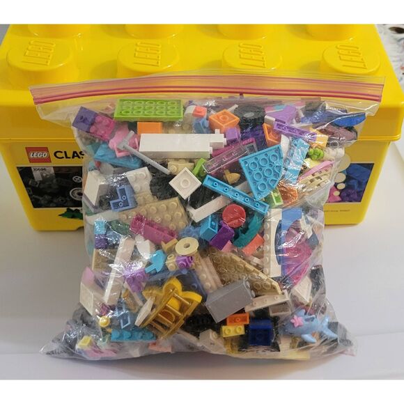 Lego Friend Incomplete Sets 41392 Nature Glamping, 41337 Underwater Loop, 41394 - Picture 6 of 8